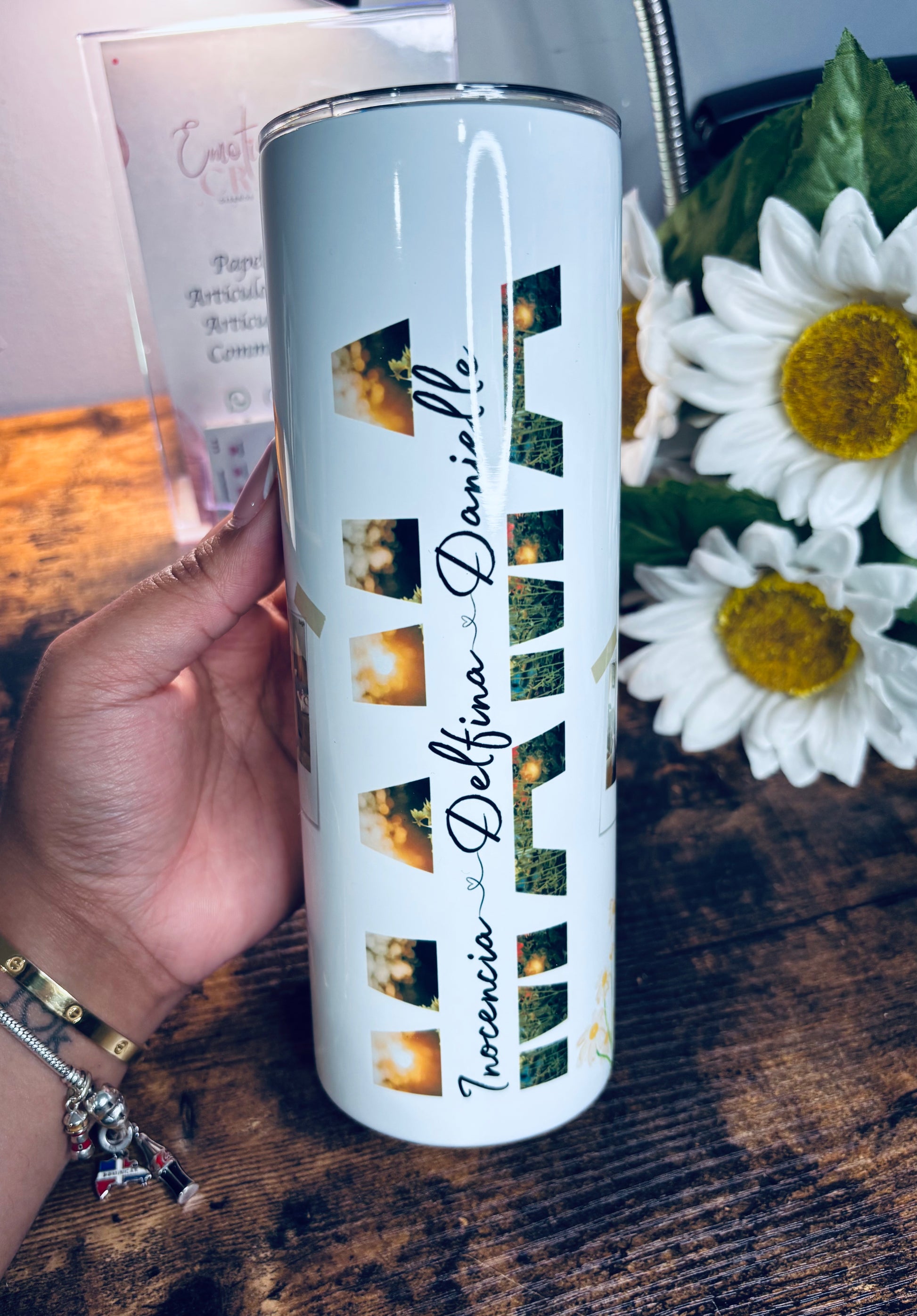 Tumbler de Mamá: Amor en Cada Sorbo