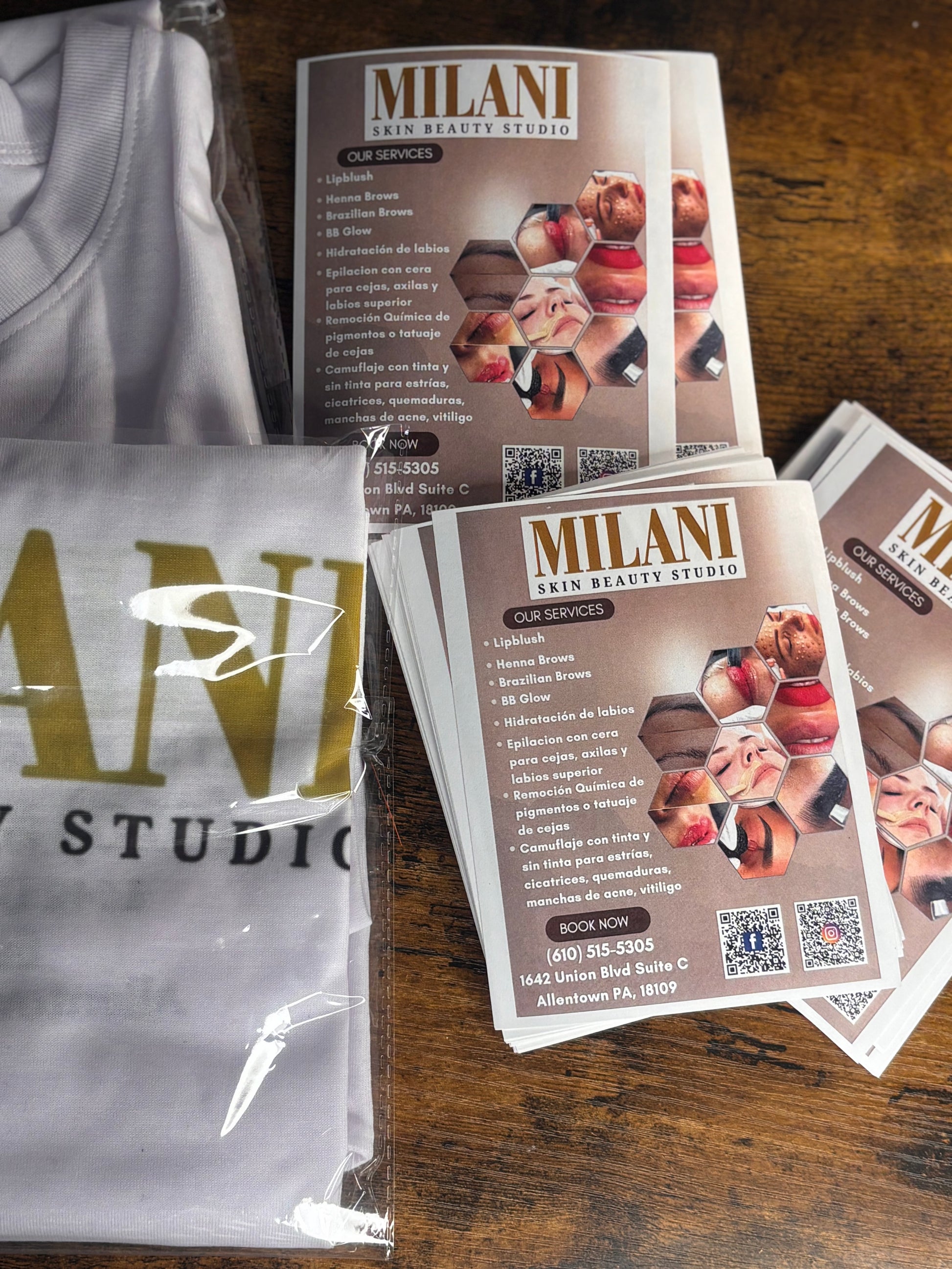 1 T-shirts + 50 Flyers Personalizados 1 side