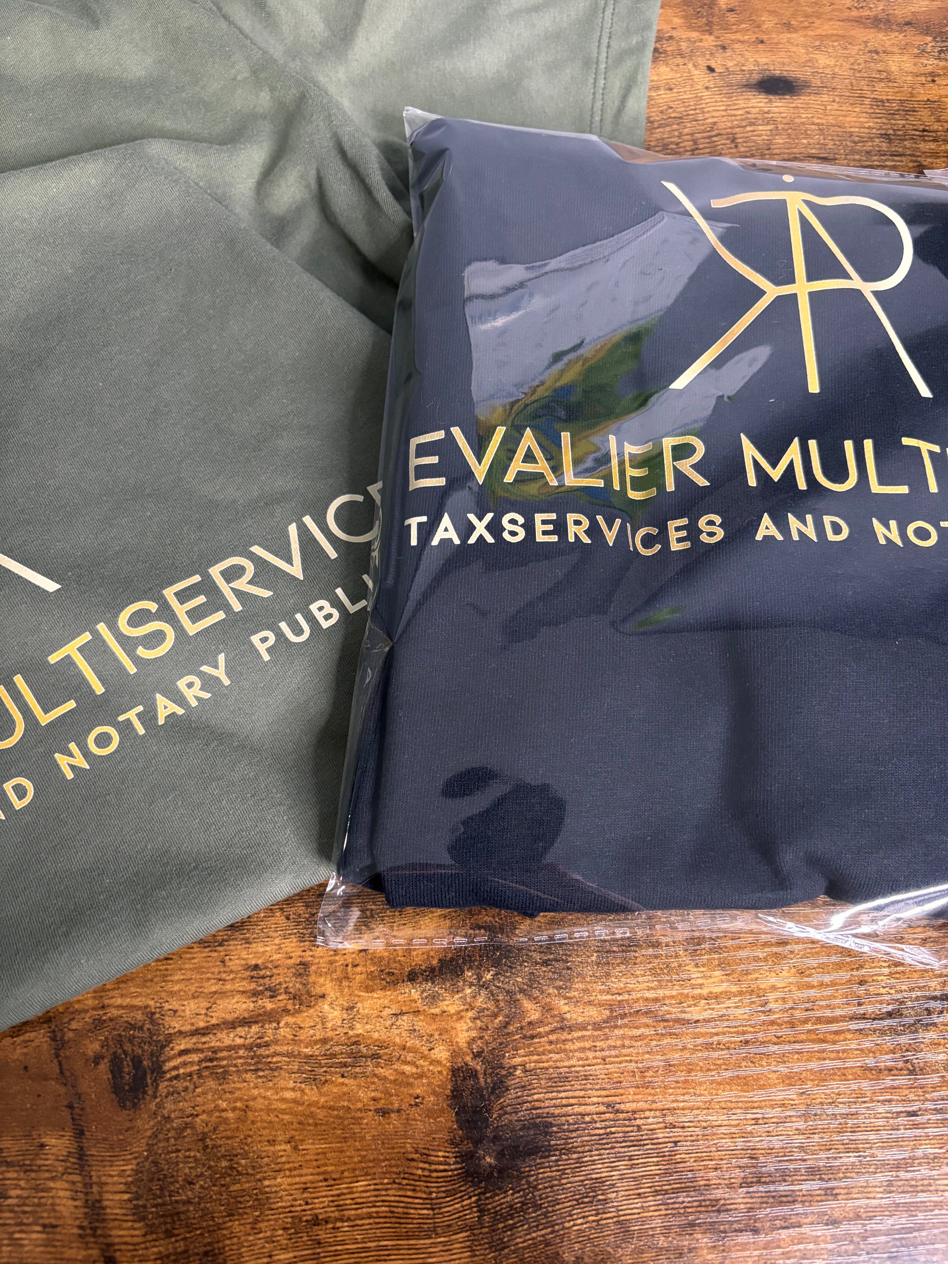 2 T-shirt + 2 Tumbler