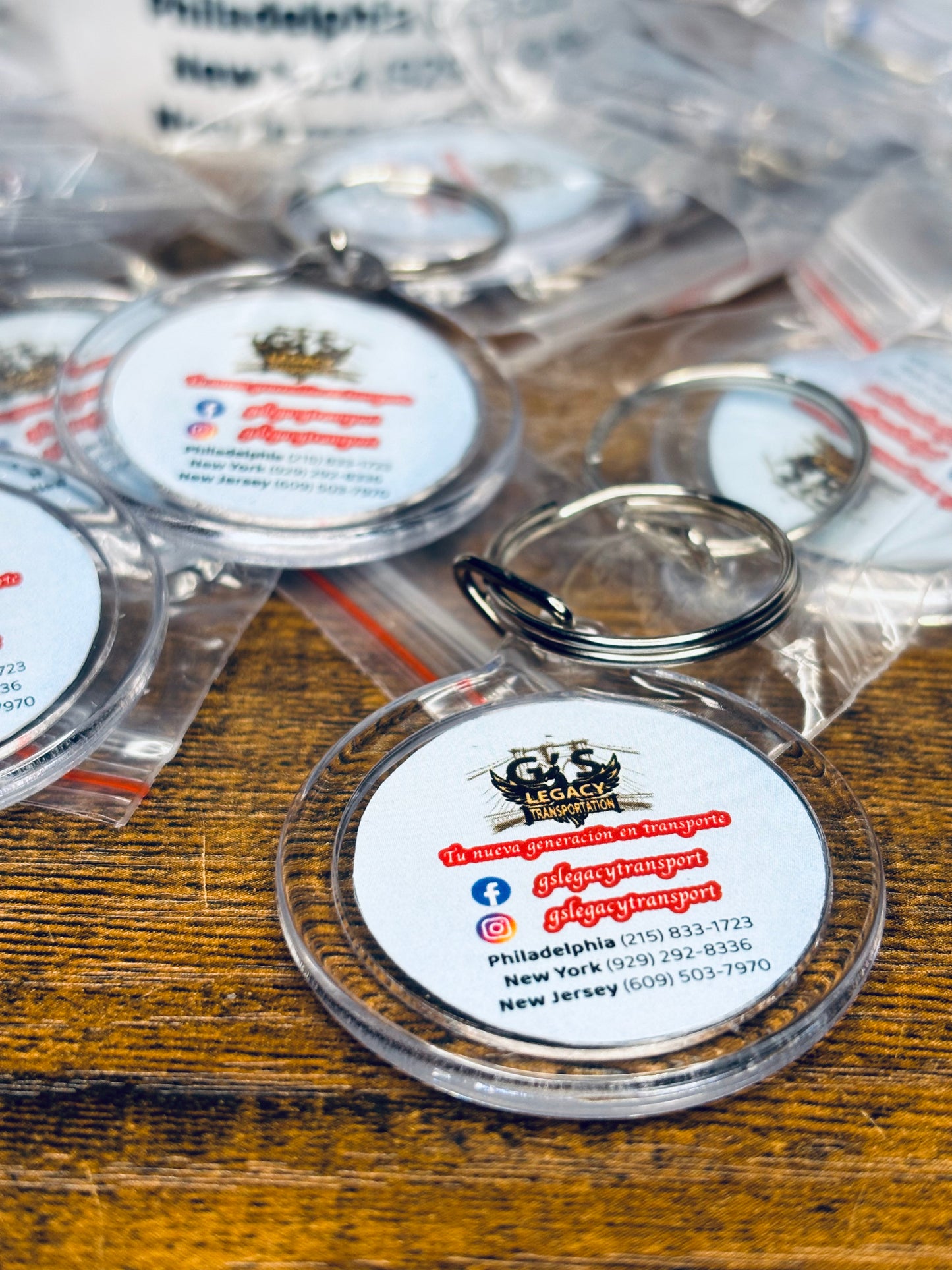 Llaveros personalizados en acrílico